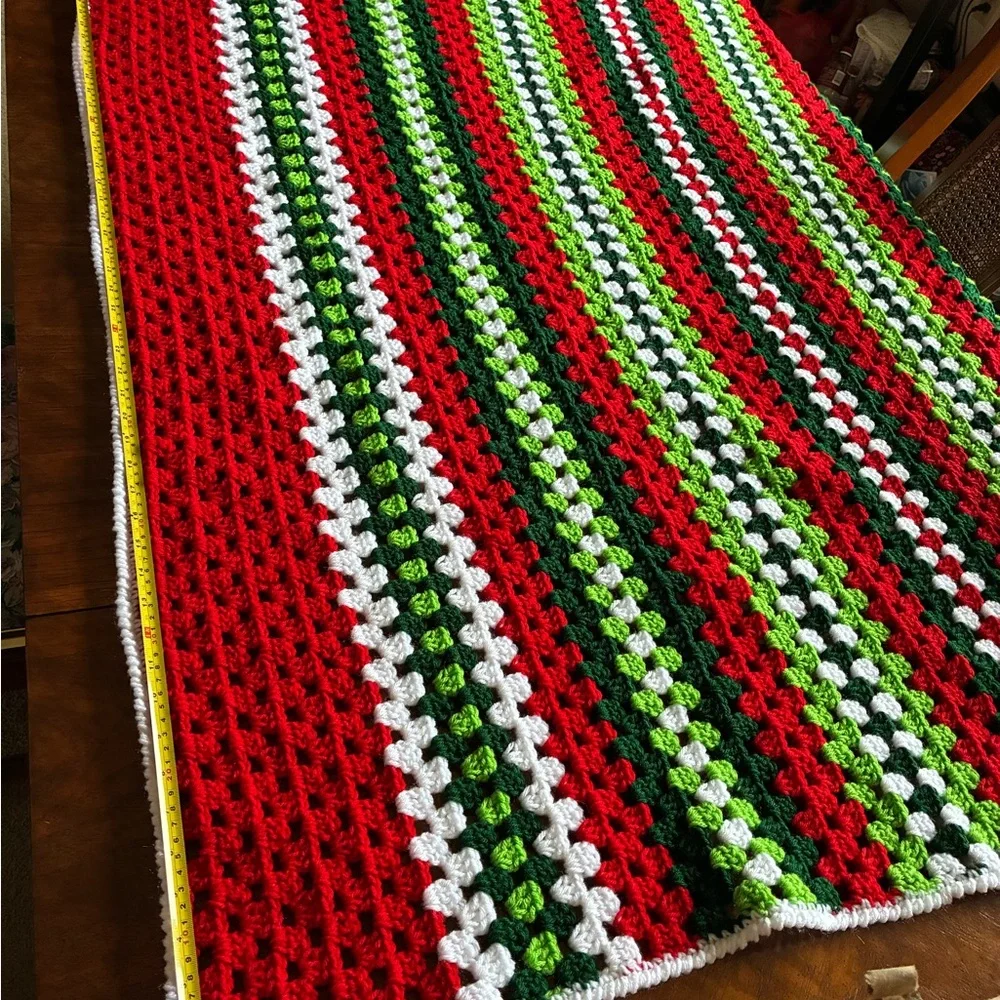 Lovely Lightweight Christmas Afghan